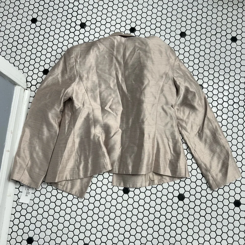 nwt  Isabella suits blazer size 10